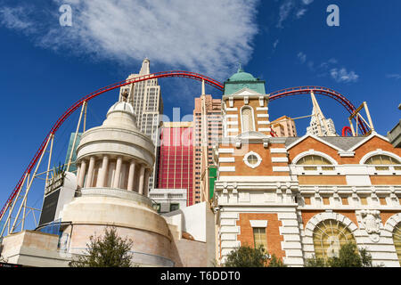LAS VEGAS, NV, USA - Februar 2019: Weitwinkelaufnahme des New York New York Hotel in Las Vegas Stockfoto