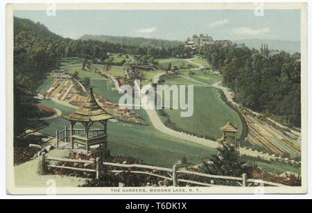 Detroit Publishing Company Ansichtskarte Reproduktion auf die üppigen Gärten und Mountain House Hotel in Mohonk Lake, New York, 1914. Von der New York Public Library. () Stockfoto