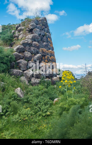 Nuraghe in der Nähe von Nuoro, Sardinien, Italien. Unter Tausenden von alten megalithische Strukturen während der NURAGHISCHEN Alter zwischen 1900 und 730 v. Chr. gebaut Stockfoto