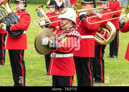 UK, Cardiff - 09 Juni 2018 - Band der Welsh Guards im Rahmen der Geburtstagsfeier für Königin Elizabeth II - Cymbal Stockfoto