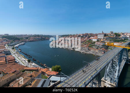 Blick auf Porto und die Dom Luis Brücke Stockfoto