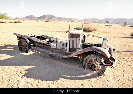 Alte Chassis in die Naukluft Namibia Stockfoto