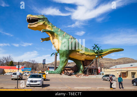 Drumheller, Alberta, Kanada 18. April 2019: Die weltweit größte Dinosaurier Dinosaurier, die Hauptstadt der Welt, Reisen Alberta, historische Stadt, Tourismus, Museum, Urlaub, Sehenswürdigkeiten, Geschichte Stockfoto