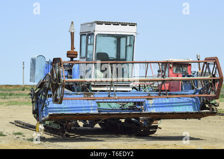 Reis des Erntevorsatzes Mähdrescher. Stockfoto
