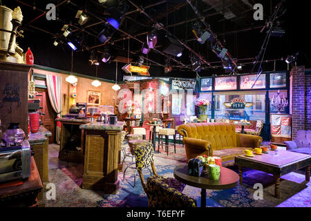 Central Perk Cafe film Reihe von weltberühmten Sitcom "Friends" bei Warner Bros Studio Tour Hollywood in Los Angeles, Kalifornien, USA Stockfoto