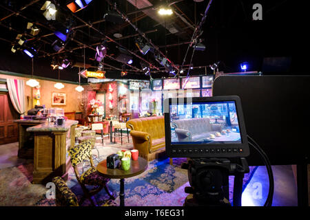 Central Perk Cafe film Reihe von weltberühmten Sitcom "Friends" bei Warner Bros Studio Tour Hollywood in Los Angeles, Kalifornien, USA Stockfoto