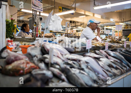 Fischhändler am Mercado Central oder zentrale Markt von Lima, Peru Stockfoto