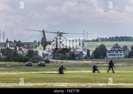 Special Unit lynx der Luzerner Polizei während einer Übung, Beromünster, Luzern, Schweiz, Europ. Stockfoto