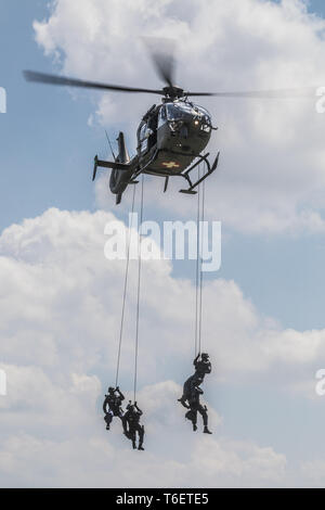 Special Unit lynx der Luzerner Polizei während einer Übung, Beromünster, Luzern, Schweiz, Europ. Stockfoto