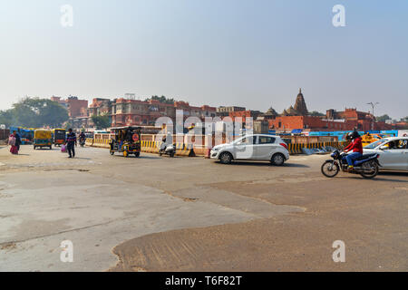 Jaipur, Indien - Februar 01, 2019: Blick auf die City Road in Jaipur, Rajasthan Stockfoto