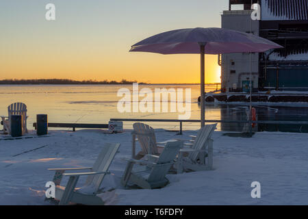 Sugar Beach in Toronto ist ein Strand, der im Jahr 2010 eröffnet und wurde schnell zu einer der beliebtesten Sehenswürdigkeiten der Stadt. Ein Muss! Stockfoto