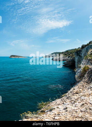 Sommer felsigen Küste, Gargano, Apulien, Italien Stockfoto