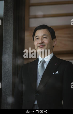 Kronprinz Naruhito Naruhito Emeror (jetzt), während der Geburtstagsfeier von Kaiser Akihito von Japan zum 73. Geburtstag des Kaisers Akihito, auf dem Gelände des Kaiserpalastes in Tokio, Japan, am Samstag, 23 Dezember, 2006. Stockfoto