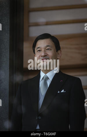 Kronprinz Naruhito Naruhito Emeror (jetzt), während der Geburtstagsfeier von Kaiser Akihito von Japan zum 73. Geburtstag des Kaisers Akihito, auf dem Gelände des Kaiserpalastes in Tokio, Japan, am Samstag, 23 Dezember, 2006. Stockfoto