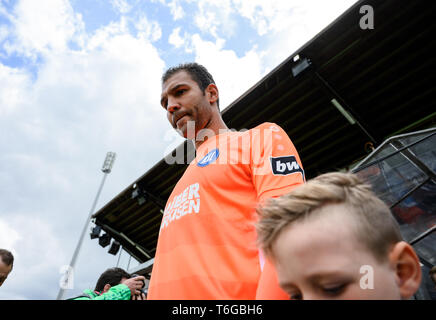 Daniel Gordon (KSC) vor dem SPiel ankommen. GES/Fußball/3. Liga: TSV 1860 München - Karlsruher SC, 27.04.2019 - Fußball 3. Division: TSV München 1860 vs Karlsruher SC, München, 27.April 2019 Ñ | Verwendung weltweit Stockfoto