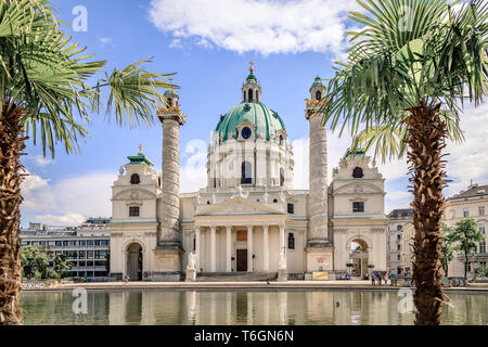 Karlskirche - die Karlskirche in Wien Stockfoto