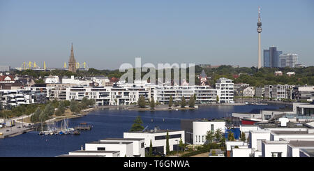 Phoenix See, im Signal Iduna Park BVB Stadion und Florian Tower, Dortmund, Deutschland Europa Stockfoto