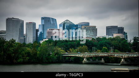 Arlington Rosslyn distric Skyline über den Fluss Stockfoto