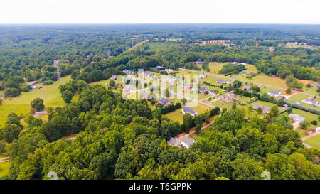 Typische amerikanische Country Subdivision Nachbarschaft Antenne Stockfoto