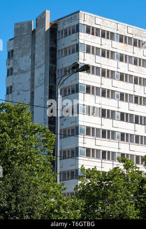Verlassene leere Bürogebäude in der Innenstadt von Berlin. Stockfoto