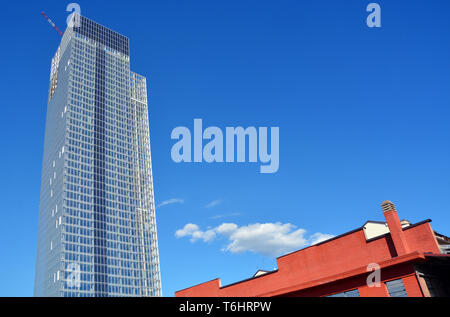 Turin, Piemont/Italien - 03/19/2019 - Der Bau der Region Piemont Wolkenkratzer, entworfen von Architekt Fuksas. Stockfoto