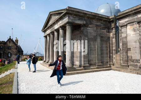 Restaurierte Stadt Sternwarte, jetzt die kollektive Arts Center, auf dem Calton Hill, Edinburgh, Schottland, Großbritannien Stockfoto