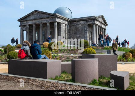 Restaurierte Stadt Sternwarte, jetzt die kollektive Arts Center, auf dem Calton Hill, Edinburgh, Schottland, Großbritannien Stockfoto