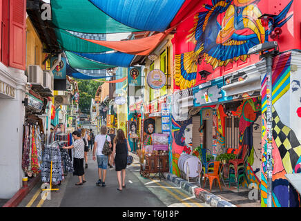 Singapur Haji Lane. Geschäfte auf Haji Lane in der Kampong Glam Bezirk, Singapore City, Singapur Stockfoto