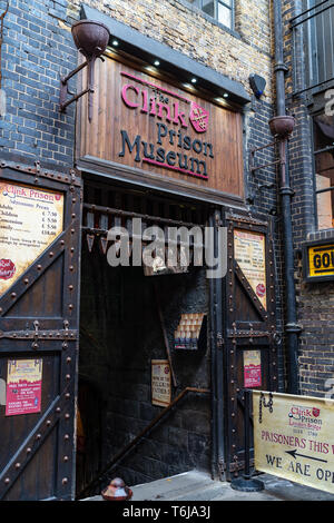 LONDON, Großbritannien - 1 April, 2019: Clink Prison Museum Eingang, Museum in London. Stockfoto