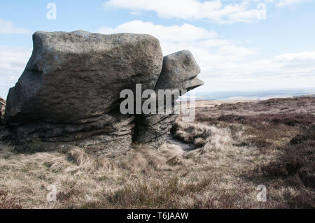 In einer Serie von Bildern auf einer 7,5 Kilometer entfernt vom Dorf Wycoller Boulsworth auf den Hängen der Hügel und dem Gipfel des KOP-Gesetzes an 517 m gefangen. Stockfoto