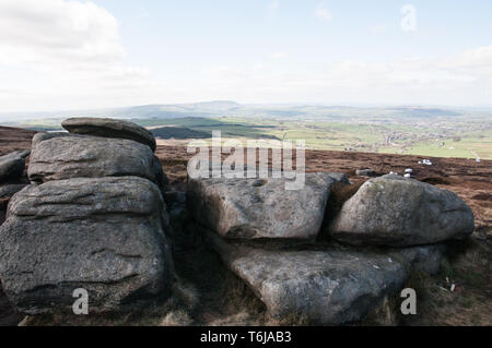 In einer Serie von Bildern auf einer 7,5 Kilometer entfernt vom Dorf Wycoller Boulsworth auf den Hängen der Hügel und dem Gipfel des KOP-Gesetzes an 517 m gefangen. Stockfoto