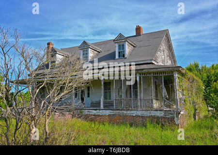 Verlassenen Bauernhaus in ländlichen South Carolina Stockfoto