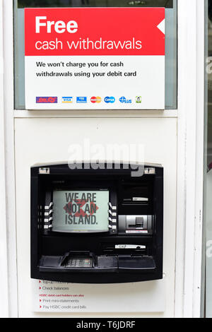 London, Großbritannien. Mai, 2019. HSBC Brexit cash point maschine "Wir sind keine Insel 'Credit: Van Quan/Alamy leben Nachrichten Stockfoto