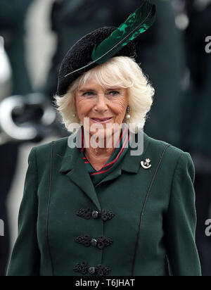 Die Herzogin von Cornwall an der Medaillen Parade des vierten Bataillons der Gewehre an der Neuen Normandie Kaserne in Aldershot. Stockfoto