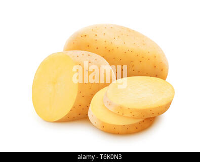 Rohe Kartoffel auf weißem Hintergrund mit Freistellungspfad isoliert Stockfoto