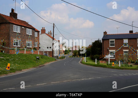 Tour de Yorkshire 2019 Bike Race Vorbereitungen in Dörfern in East Riding von Yorkshire. Stockfoto