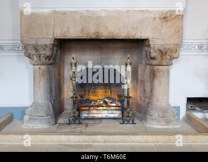 Mittelalterliches Zimmer des Stirling Castle mit Marmor Herd und Kamin Stockfoto