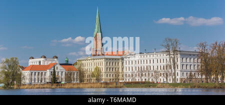 Panoramablick über Burgsee See und historischen Stadt Schwerin, Deutschland Stockfoto