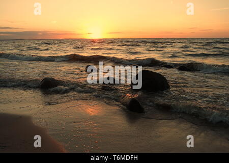 Ostsee Strand im Abendlicht Stockfoto