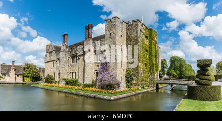 Hever Castle und das Grundstück in Kent, in der Nähe von Edenbridge, dem Stammsitz von Anne Boleyn, der zweiten Frau zum Englischen König Heinrich VIII. Stockfoto