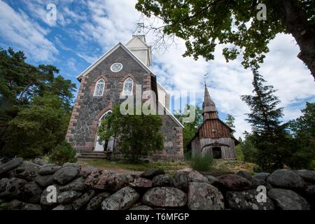 Kirchen auf der Insel Ruhnu Stockfoto