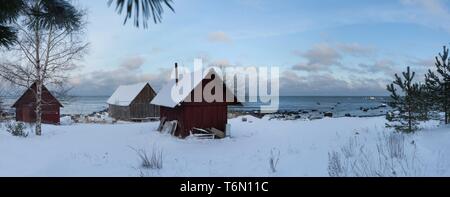 Natturi Dorf im Winter Stockfoto