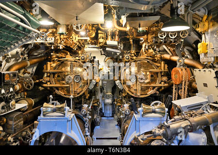 USS Drum, SS-228, ein WWII Gato Class submarine, aft Torpedorohre, die auf der USS Alabama Battleship Memorial Park in Mobile Alabama, USA. Stockfoto