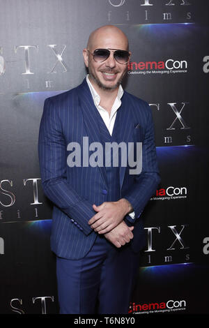 April 2, 2019 - Las Vegas, NV, USA - LAS VEGAS - APR 2: Pitbull Am2019 CinemaCon-STX Filme im Caesars Palace am 2. April 2019 in Las Vegas, NV (Credit Bild: © Kay Blake/ZUMA Draht) Stockfoto