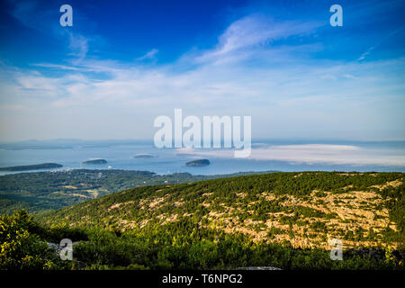 Der Blick auf die Frenchman Bay in Acadia National Park, Maine Stockfoto