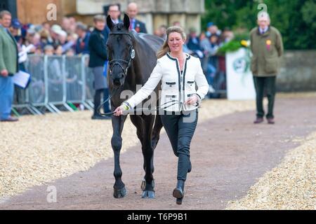 Badminton, Gloucestershire, Vereinigtes Königreich. 02 Mai, 2019. Nicola Wilson. GBR. Bulana. Trab. Mitsubishi Motors Badminton Horse Trials. Rolex Grand Slam Event. Horse Trials. Eventing. Badminton. Gloucestershire. Vereinigtes Königreich. GBR. {01}/{05}/{2019}. Credit: Sport in Bildern/Alamy leben Nachrichten Stockfoto