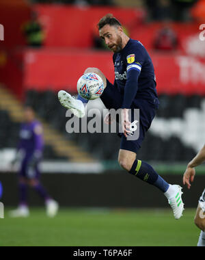 Swansea, Großbritannien. 01 Mai, 2019. Richard Keogh, der Derby County Kapitän in Aktion. EFL Skybet Meisterschaft übereinstimmen, Swansea City v Derby County in der Liberty Stadium in Swansea, Südwales am Mi 1. Mai 2019. Dieses Bild dürfen nur für redaktionelle Zwecke verwendet werden. Nur die redaktionelle Nutzung, eine Lizenz für die gewerbliche Nutzung erforderlich. Keine Verwendung in Wetten, Spiele oder einer einzelnen Verein/Liga/player Publikationen. pic von Andrew Obstgarten/Andrew Orchard sport Fotografie/Alamy Live news Credit: Andrew Orchard sport Fotografie/Alamy leben Nachrichten Stockfoto