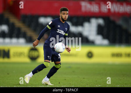 Swansea, Großbritannien. 01 Mai, 2019. Jayden Bogle von Derby County in Aktion. EFL Skybet Meisterschaft übereinstimmen, Swansea City v Derby County in der Liberty Stadium in Swansea, Südwales am Mi 1. Mai 2019. Dieses Bild dürfen nur für redaktionelle Zwecke verwendet werden. Nur die redaktionelle Nutzung, eine Lizenz für die gewerbliche Nutzung erforderlich. Keine Verwendung in Wetten, Spiele oder einer einzelnen Verein/Liga/player Publikationen. pic von Andrew Obstgarten/Andrew Orchard sport Fotografie/Alamy Live news Credit: Andrew Orchard sport Fotografie/Alamy leben Nachrichten Stockfoto