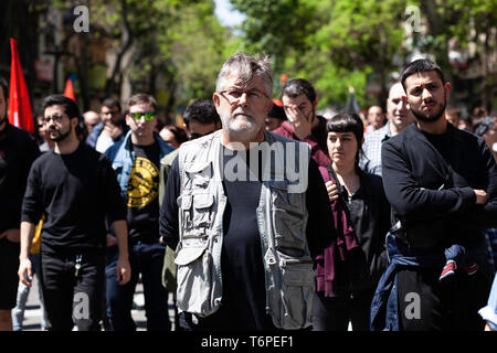 Barcelona, Espanha. 01 Mai, 2019. Tausend Menschen hatten auffällig wurde am Morgen des 1. Mai im Stadtteil Sants Rubrik Spanien Platz vor Hotel Plaza Catalonia protestieren für die schlechten Bedingungen der Arbeit ihrer Mitarbeiterinnen und Mitarbeiter. Barcelona 2019 Mai 1. Credit: Nicolò Ongaro/FotoArena/Alamy leben Nachrichten Stockfoto