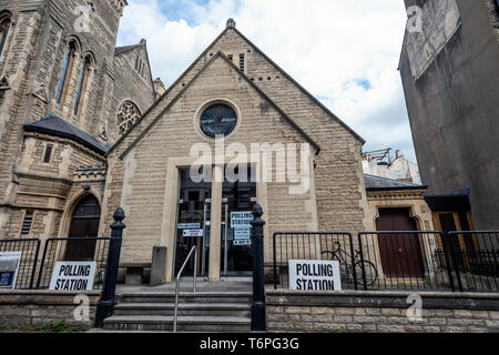 Hove, Großbritannien. 2. Mai 2019. Ungewöhnliche Wahllokale in der Stadt Brighton und Hove Rat Wahlen heute verwendet: Der Baptist Church Hall in Holland Road, Hove Credit: Andrew Hasson/Alamy leben Nachrichten Stockfoto